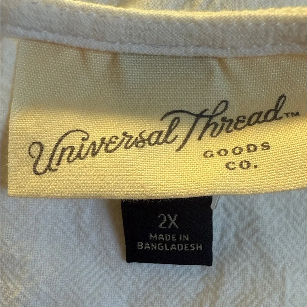 Universal Thread Cream Top - Picture 3 of 3